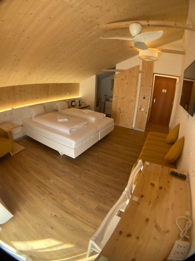 Seehotel Am Hallstaettersee Modern Rooms Obertraun Extérieur photo