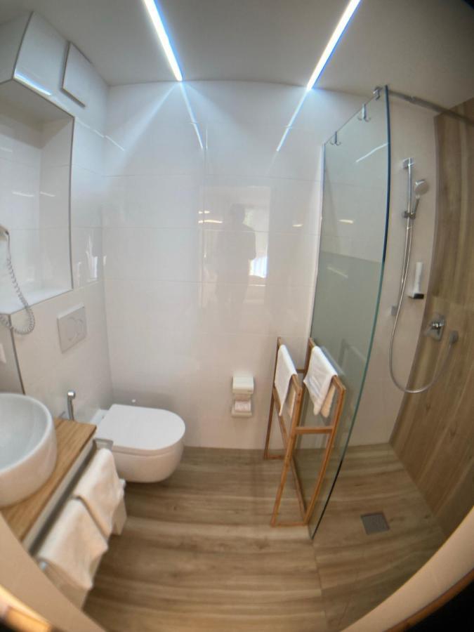 Seehotel Am Hallstaettersee Modern Rooms Obertraun Extérieur photo